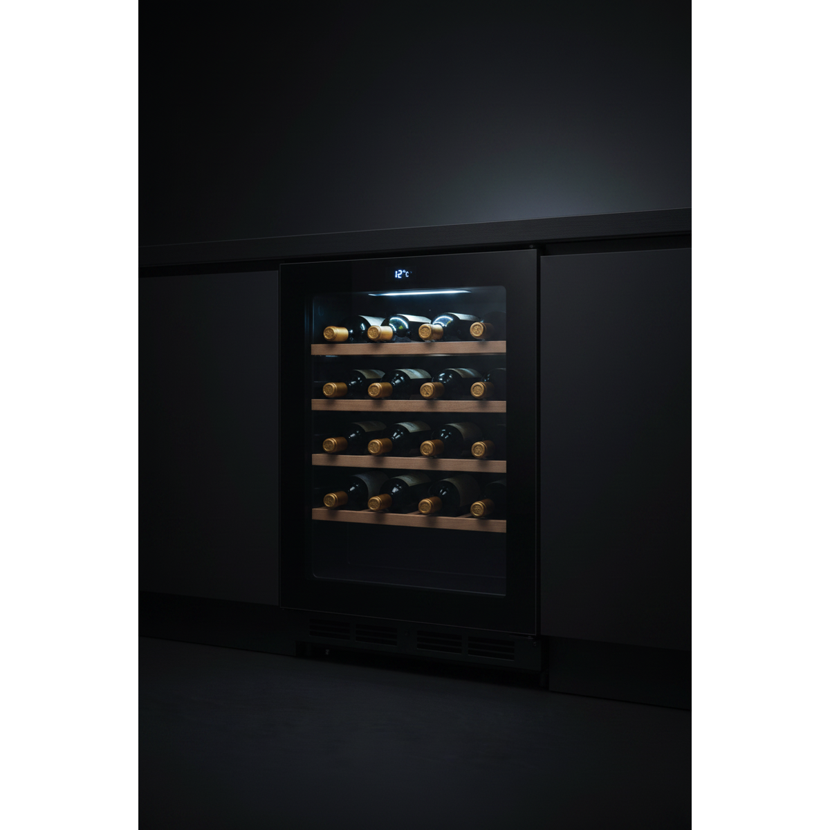 Vintec V150SG2 Noir — 150 Bottle Tall Single Temperature Wine Cabinet