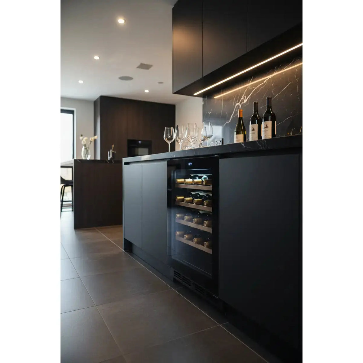 Vintec V150SG2 — 150 Bottle Tall Dual Zone Wine Cabinet